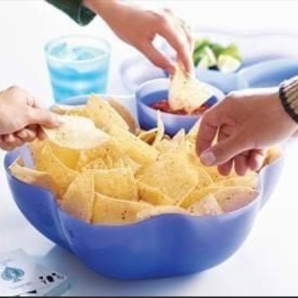 TUPPERWARE Holiday Sparkling chip and dip bowl serving tray set Burgundy - Picture 12 of 16